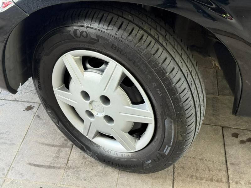 CHEVROLET - CELTA - 2009/2010 - Preta - R$ 28.900,00