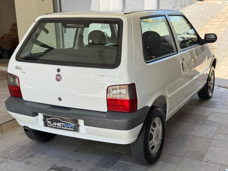 FIAT - UNO - 2013/2013 - Branca - R$ 24.500,00