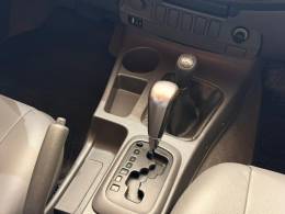 TOYOTA - HILUX - 2013/2013 - Prata - R$ 132.900,00