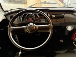 VOLKSWAGEN - KOMBI - 2013/2014 - Branca - R$ 55.000,00