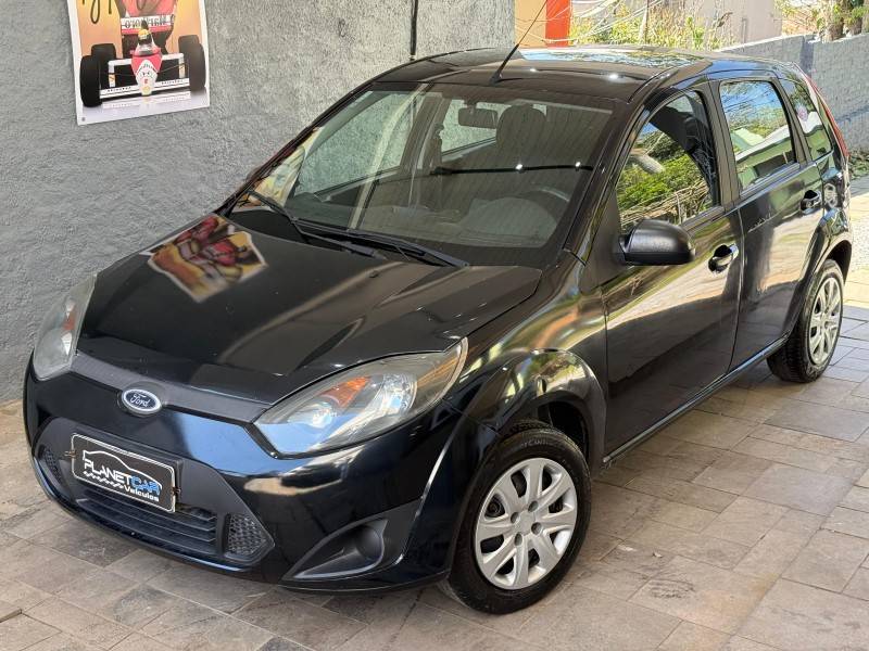 FORD - FIESTA - 2013/2014 - Preta - R$ 24.000,00