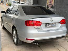 VOLKSWAGEN - JETTA - 2011/2012 - Prata - R$ 59.900,00