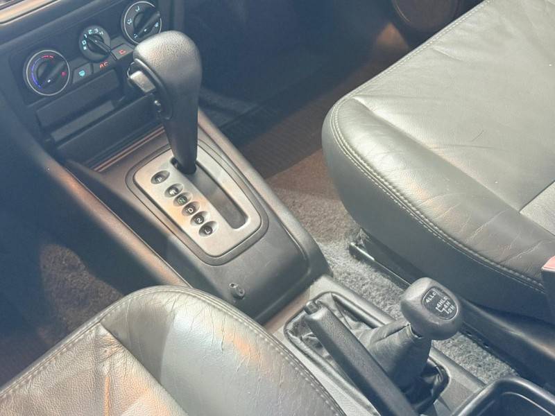 MITSUBISHI - PAJERO TR4 - 2010/2010 - Prata - R$ 59.900,00