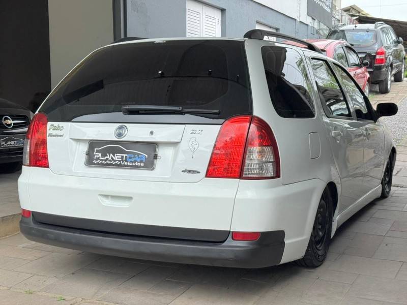 FIAT - PALIO - 2005/2006 - Branca - R$ 19.900,00