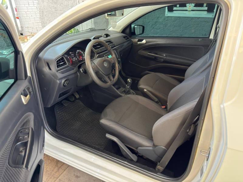 VOLKSWAGEN - SAVEIRO - 2019/2020 - Branca - R$ 63.000,00