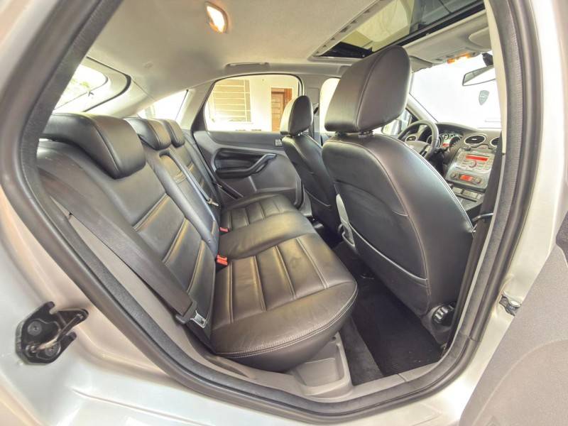 FORD - FOCUS - 2013/2013 - Prata - R$ 56.000,00