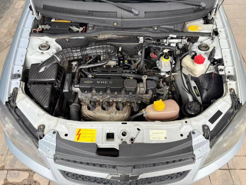 CHEVROLET - CELTA - 2012/2012 - Prata - R$ 29.500,00