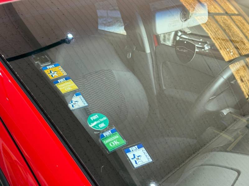 FIAT - PALIO - 2012/2013 - Vermelha - R$ 34.900,00