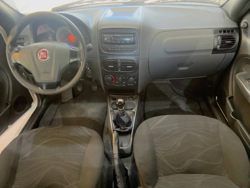 FIAT - STRADA - 2019/2020 - Branca - R$ 60.000,00