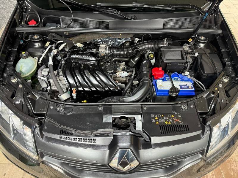 RENAULT - SANDERO - 2018/2018 - Preta - R$ 52.900,00