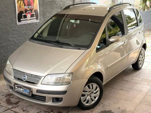 FIAT - IDEA - 2006/2007 - Bege - R$ 24.500,00