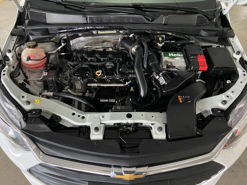 CHEVROLET - ONIX - 2021/2021 - Branca - R$ 80.000,00