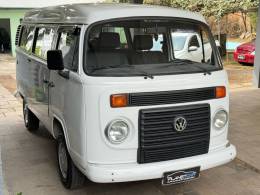 VOLKSWAGEN - KOMBI - 2013/2014 - Branca - R$ 55.000,00