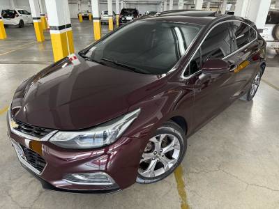 CHEVROLET - CRUZE - 2017/2018 - Vermelha - R$ 96.000,00