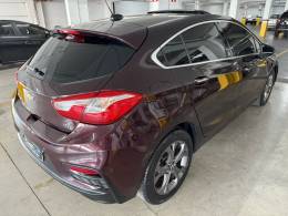 CHEVROLET - CRUZE - 2017/2018 - Vermelha - R$ 96.000,00