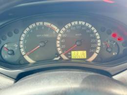 FORD - FOCUS - 2005/2005 - Prata - R$ 18.900,00