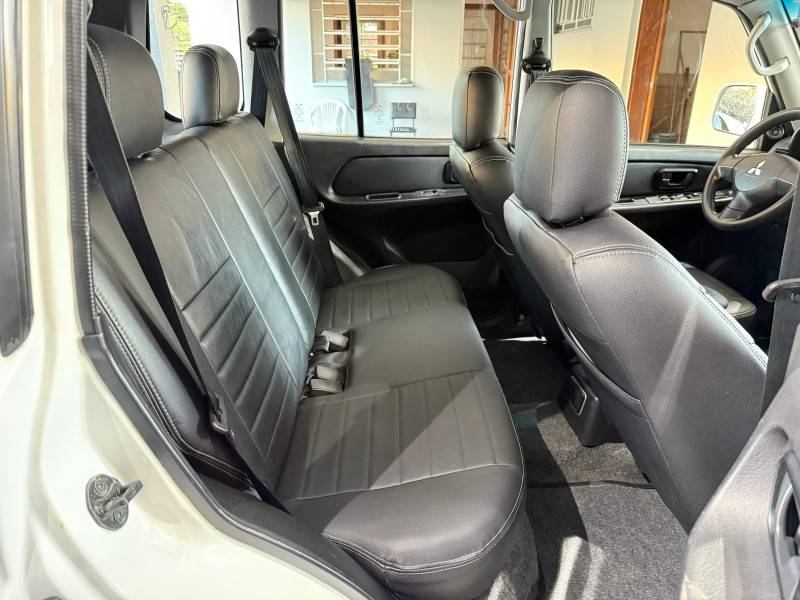MITSUBISHI - PAJERO TR4 - 2013/2013 - Branca - R$ 58.900,00