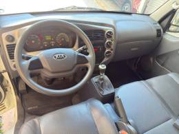 KIA MOTORS - BONGO - 2015/2016 - Branca - R$ 110.000,00