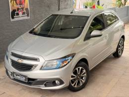 CHEVROLET - ONIX - 2015/2015 - Prata - R$ 52.900,00