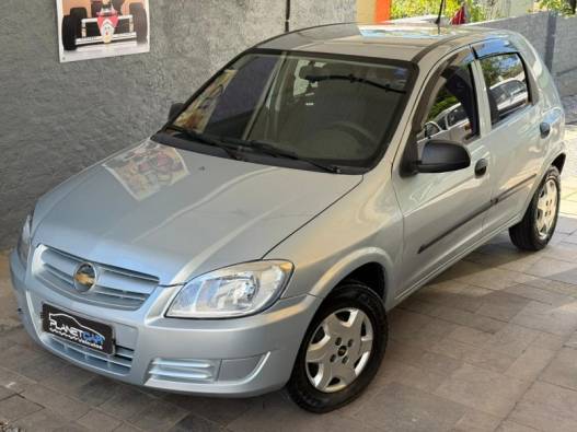 CHEVROLET - CELTA - 2007/2008 - Prata - R$ 18.000,00