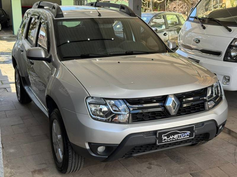 RENAULT - DUSTER - 2015/2016 - Prata - R$ 61.000,00