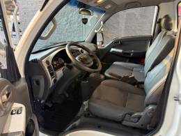KIA MOTORS - BONGO - 2015/2016 - Branca - R$ 105.000,00