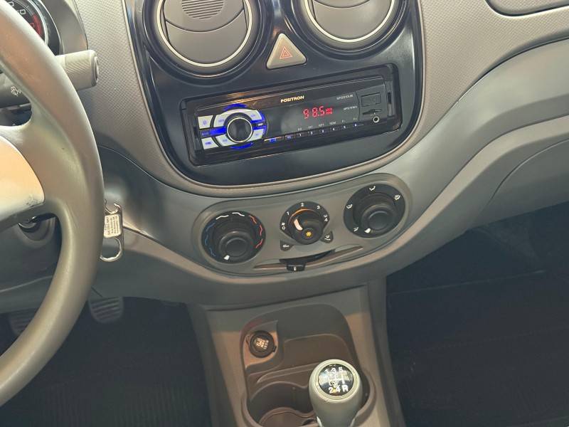 FIAT - PALIO - 2012/2013 - Vermelha - R$ 34.900,00