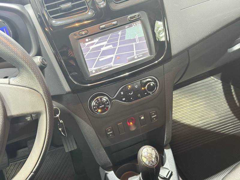 RENAULT - SANDERO - 2018/2018 - Preta - R$ 52.900,00