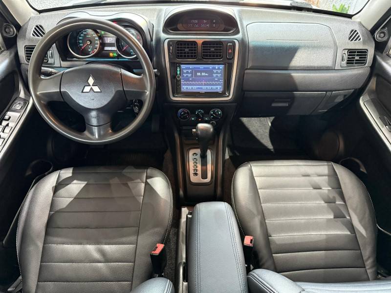 MITSUBISHI - PAJERO TR4 - 2013/2013 - Branca - R$ 58.900,00