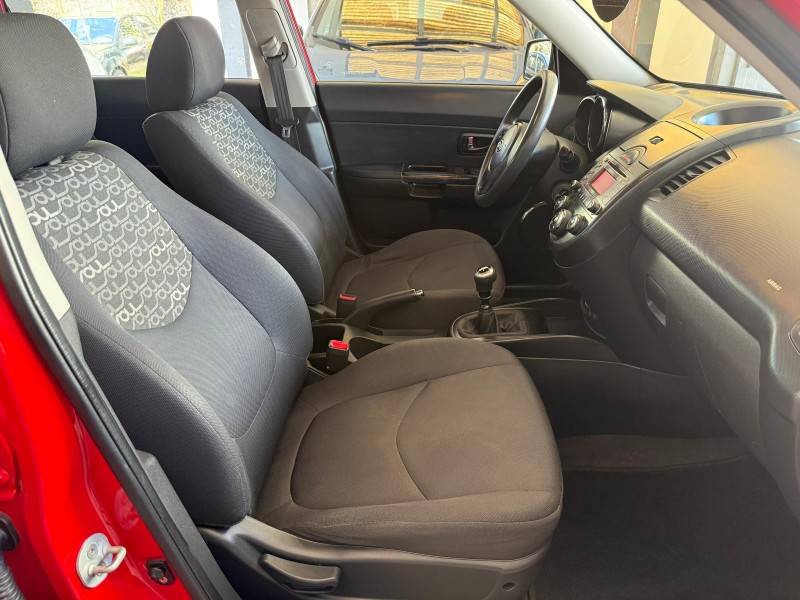 KIA MOTORS - SOUL - 2009/2010 - Vermelha - R$ 39.500,00