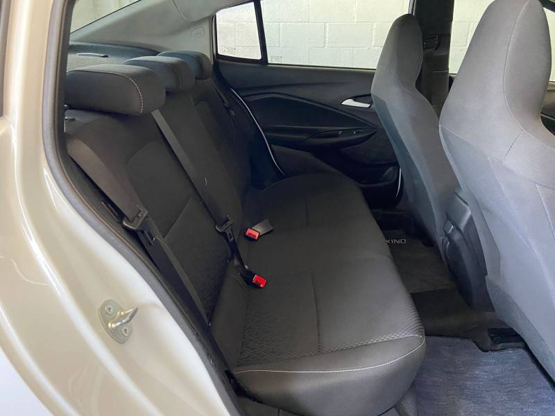 CHEVROLET - ONIX - 2021/2021 - Branca - R$ 80.000,00