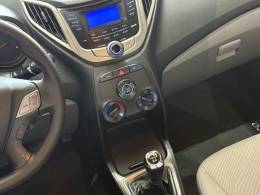 HYUNDAI - HB20S - 2014/2015 - Branca - R$ 55.000,00