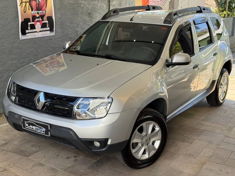 RENAULT - DUSTER - 2015/2016 - Prata - R$ 61.000,00