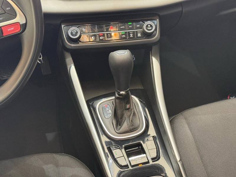 FIAT - FASTBACK - 2023/2024 - Branca - R$ 108.000,00