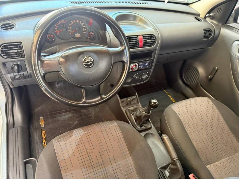 CHEVROLET - MONTANA - 2010/2010 - Prata - R$ 34.900,00