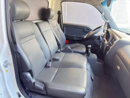 KIA MOTORS - BONGO - 2015/2016 - Branca - R$ 110.000,00