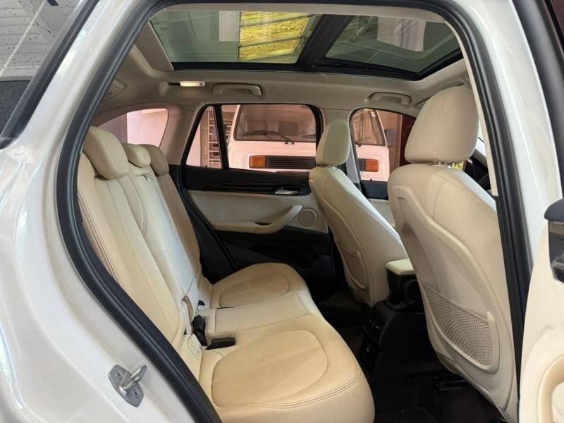 BMW - X1 - 2017/2018 - Branca - R$ 133.900,00