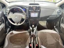 RENAULT - SANDERO - 2018/2018 - Preta - R$ 52.900,00