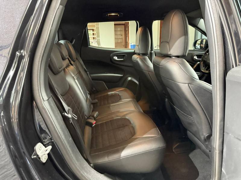 FIAT - TORO - 2017/2018 - Preta - R$ 92.800,00