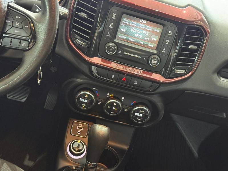 FIAT - TORO - 2019/2019 - Branca - R$ 99.900,00