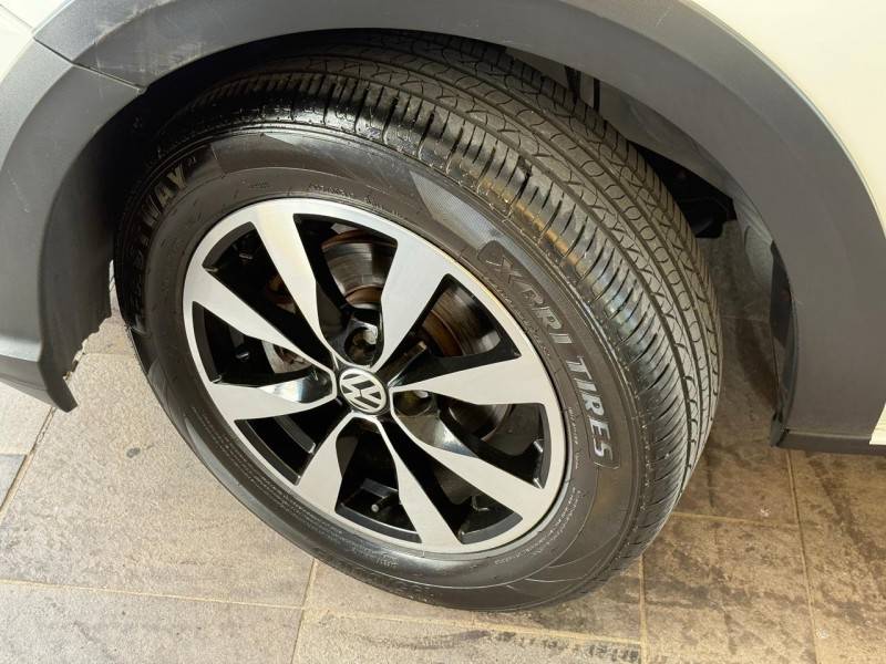 VOLKSWAGEN - SAVEIRO - 2019/2020 - Branca - R$ 63.000,00