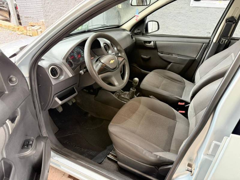 CHEVROLET - CELTA - 2012/2012 - Prata - R$ 29.500,00