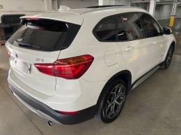 BMW - X1 - 2017/2018 - Branca - R$ 138.000,00