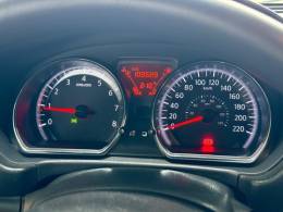 NISSAN - VERSA - 2012/2013 - Cinza - R$ 42.000,00