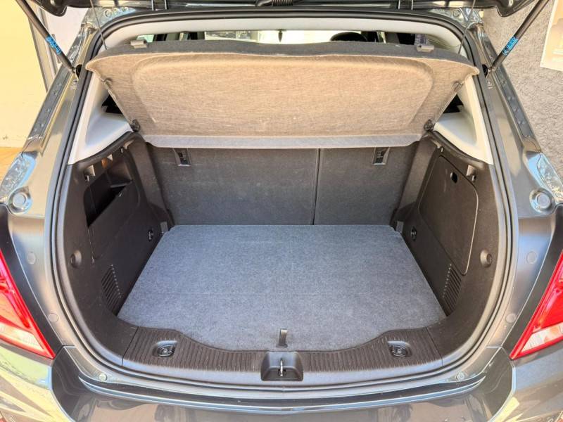 CHEVROLET - TRACKER - 2018/2018 - Cinza - R$ 89.900,00