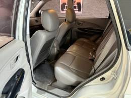 HYUNDAI - TUCSON - 2010/2011 - Prata - R$ 43.500,00