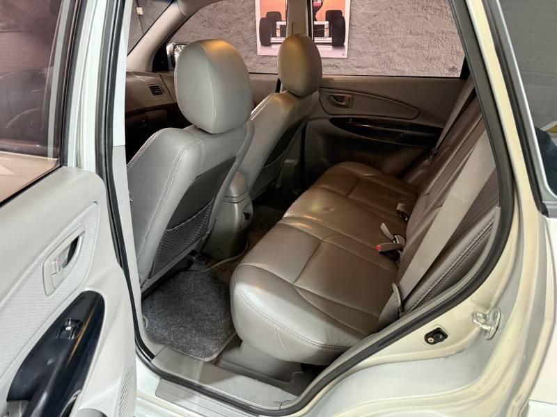 HYUNDAI - TUCSON - 2010/2011 - Prata - R$ 43.500,00