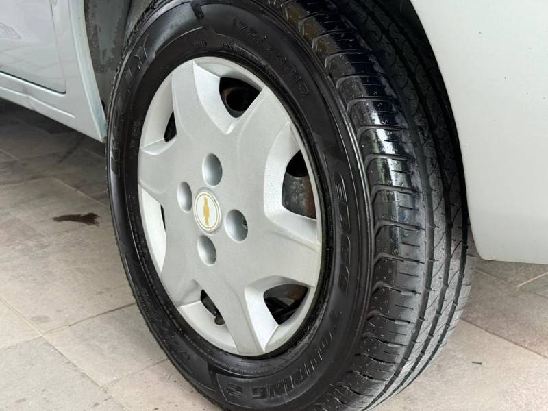 CHEVROLET - CELTA - 2012/2012 - Prata - R$ 29.500,00